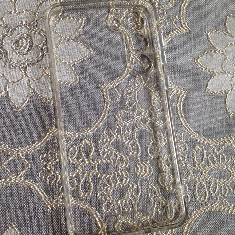 7 for $20| ***** Bundle item ***** Samsung Galaxy S 24 + Transparent Case